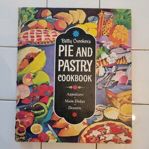 Betty Crocker Pie Pastry Cook Book 1st Edition 1968 Spiralbound Gift Staging Dec